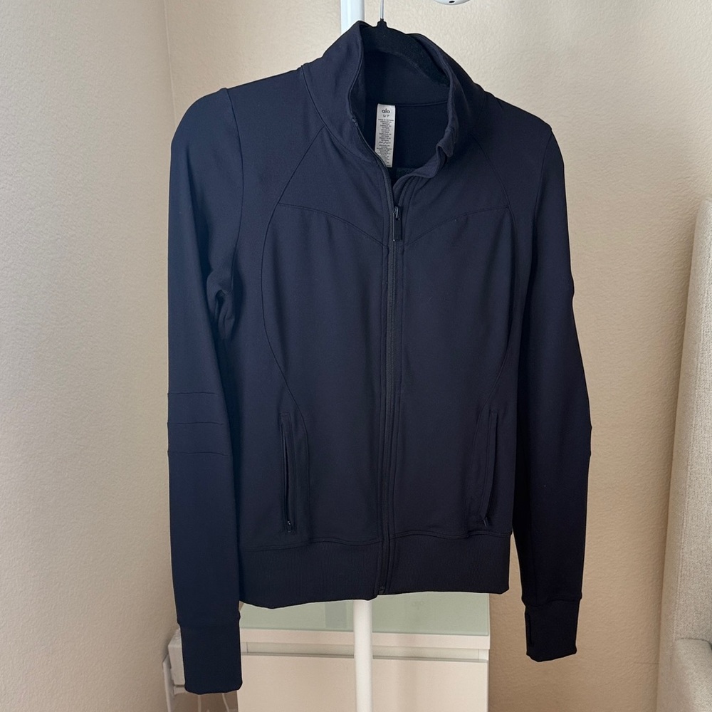 NWOT Women's ALO Yoga Contour Black Jacket Size Small